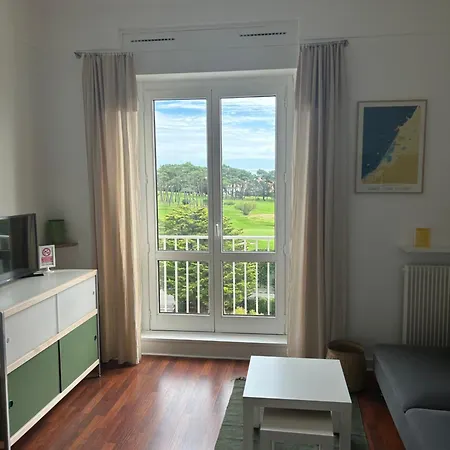 Prive Standing -le Regina Et Golf-